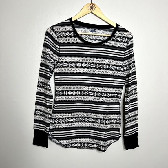 Old Navy Striped Patterned Long Sleeve Pajama Top - Picture 4 of 9